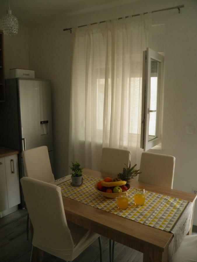 Apartment Dorothy Kaštela Exterior foto